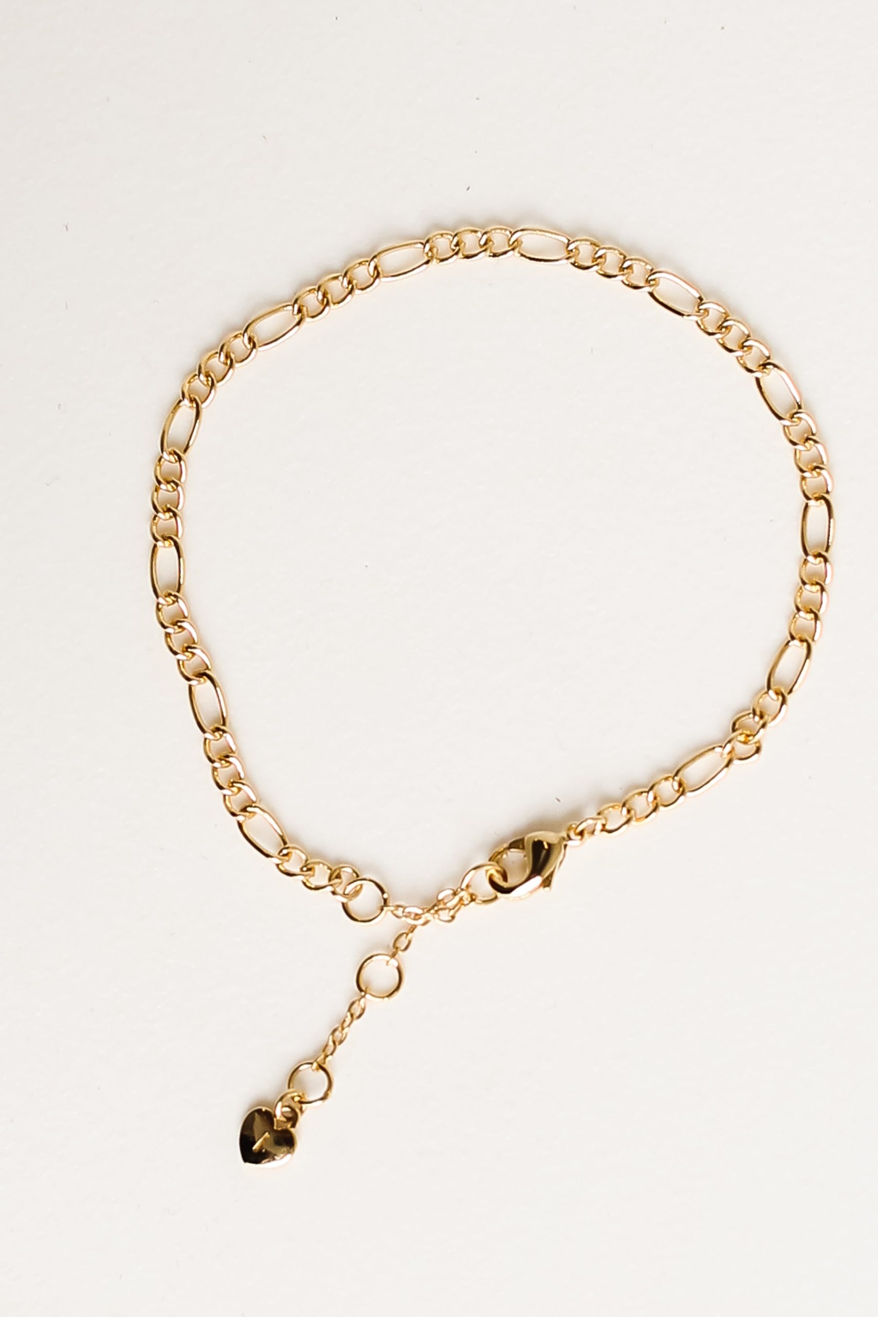 shopdressup_gold_chain_bracelet-4_ba3c1b4e-3322-4c4d-96cf-30d0f48a4f62.jpg